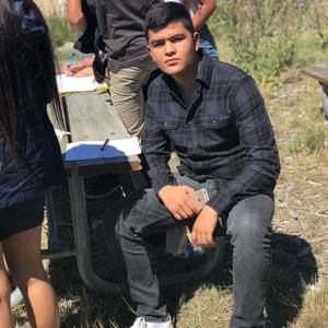 Meet your Posher, Jorge